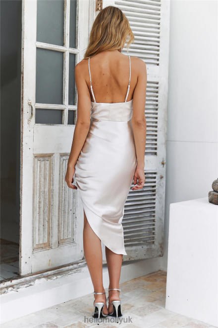 Clothing Hello Molly Making an Entrance Satin Midi Dress Champagne 866R44894